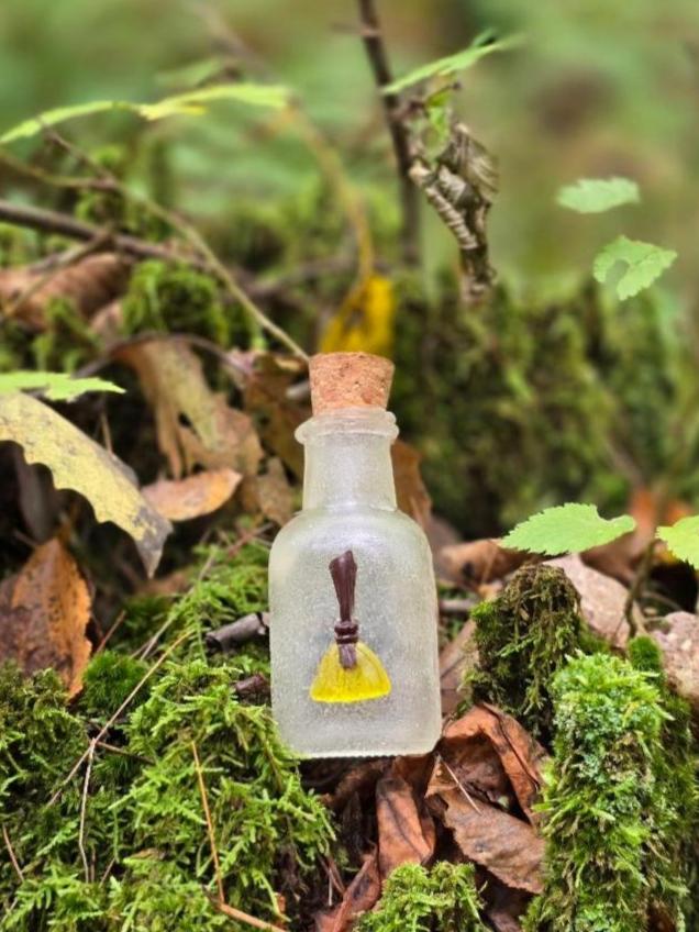 The Raven Rose Cleansing breakable bottle spell